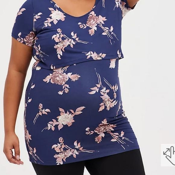 2\$30 🎉Host Pick🎉 NWT TORRID MATERNITY NURSING TOP - SUPER SOFT NAVY - Picture 5 of 6